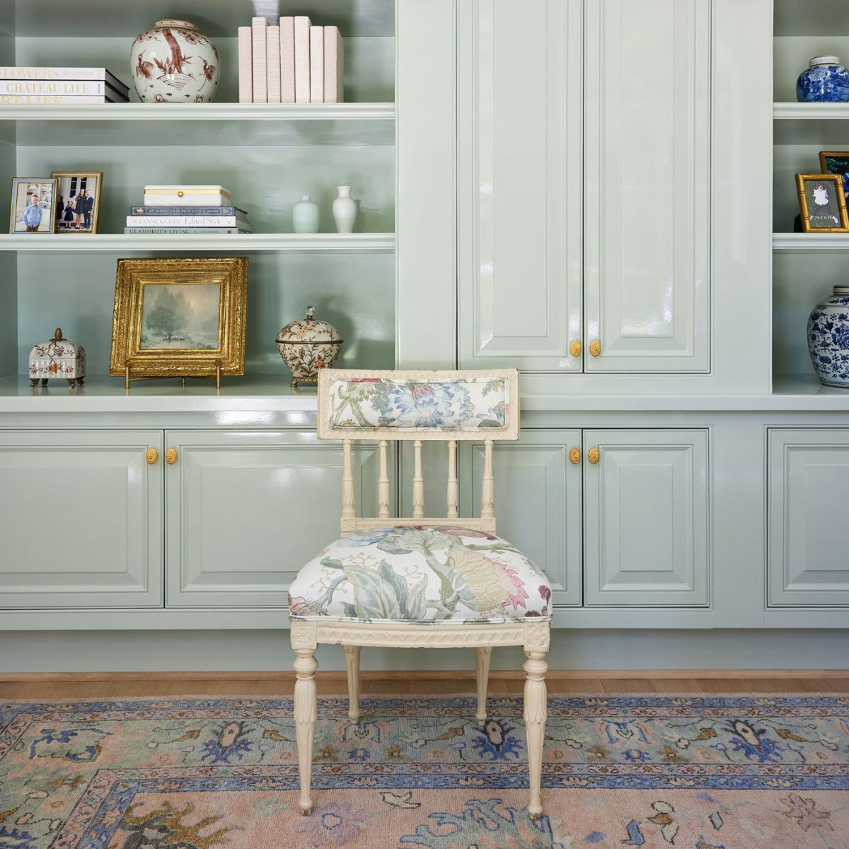 Pine Crane Melon Jar in Cocoa