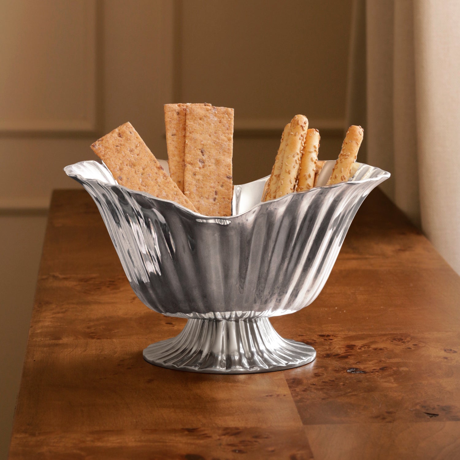 VINTAGE Vienna Medium Grissini Pedestal