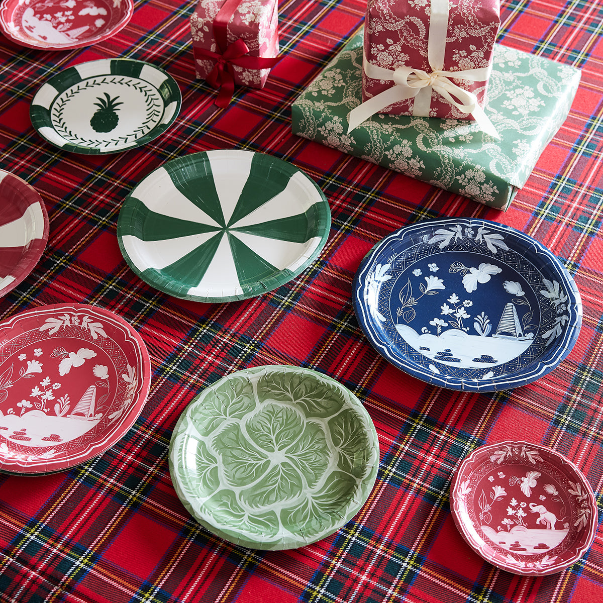 Bunny Green Melissa's Garden Cabbage Salad and Dessert Plates Pack of 8