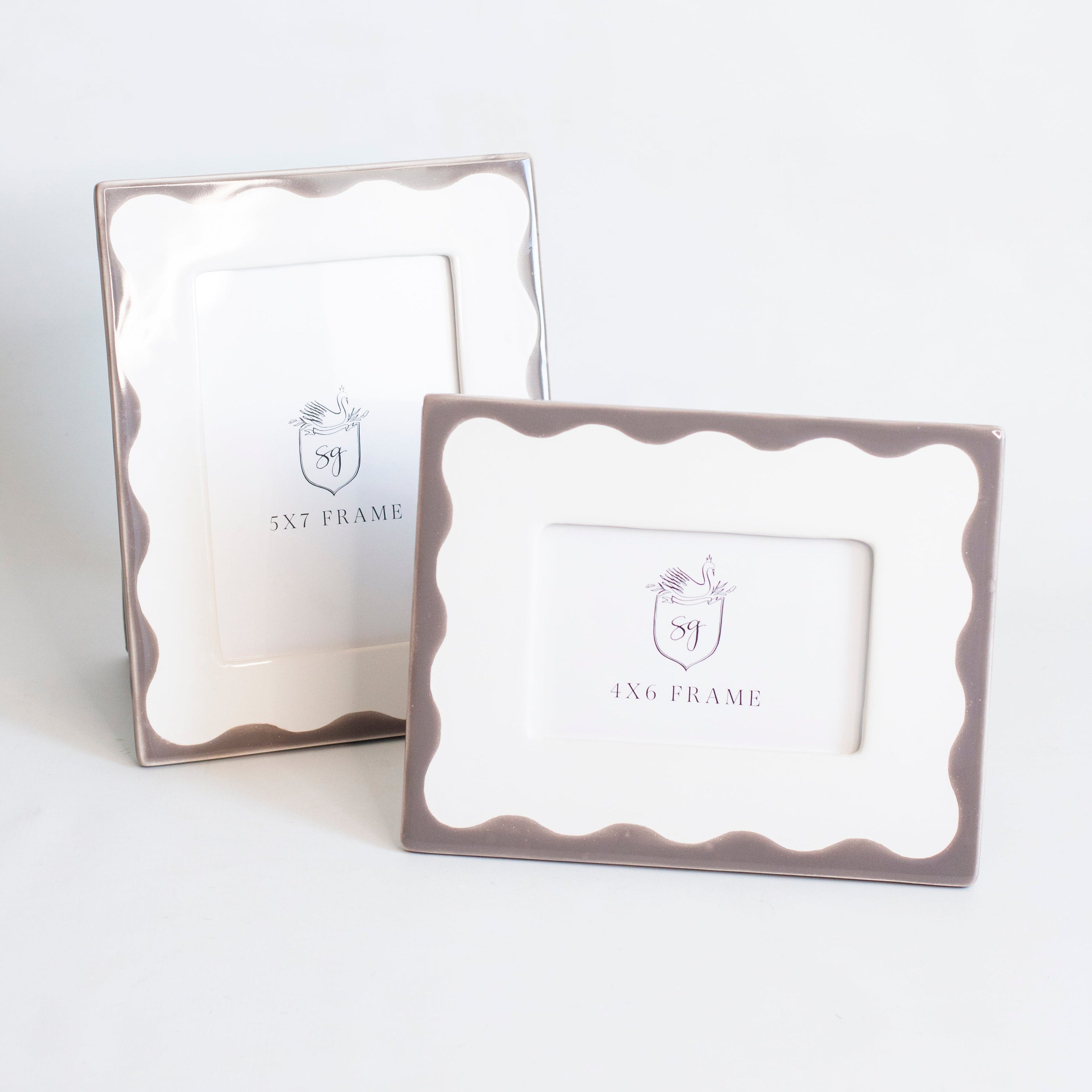 Scallop Picture Frame