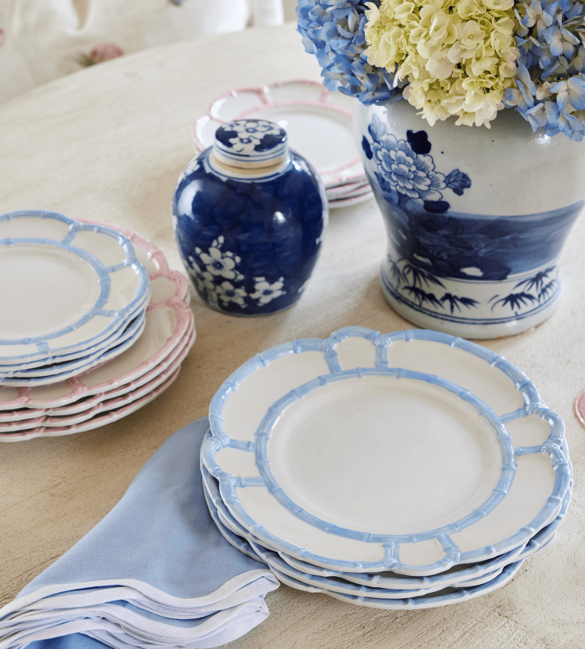 DINE IN STYLE | Entertaining Essentials