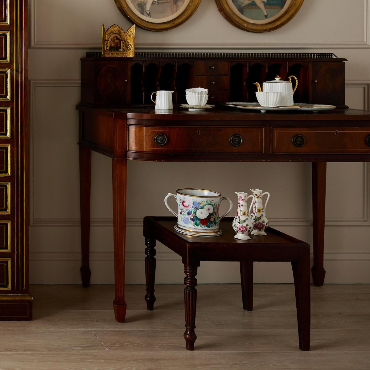 Heirloom Footman Stool