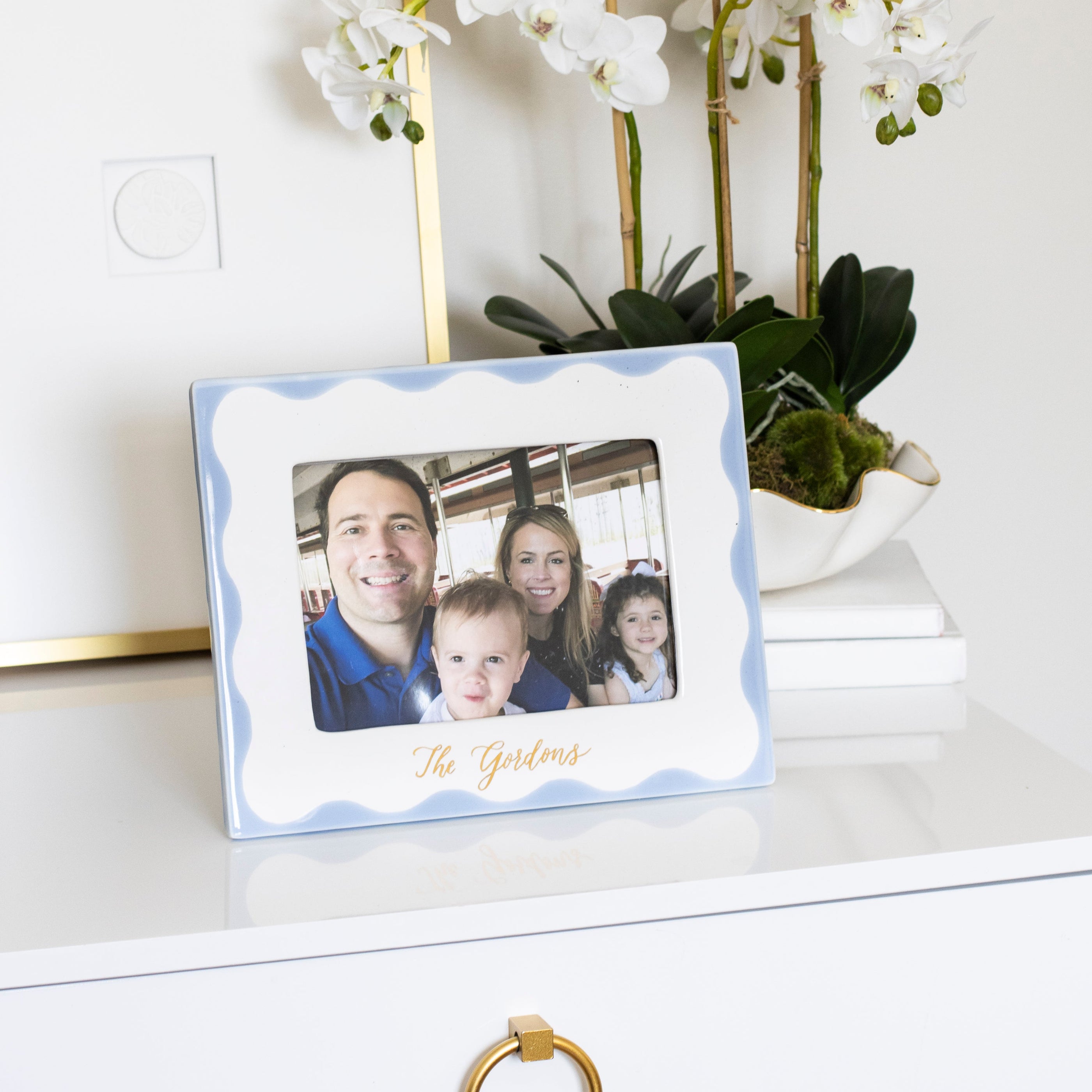 Scallop Picture Frame