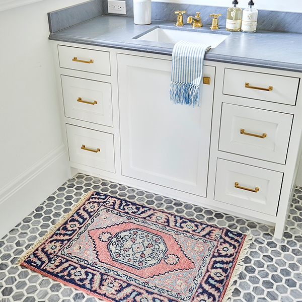 Multi Antique-inspired Kira Rug in Bathroom