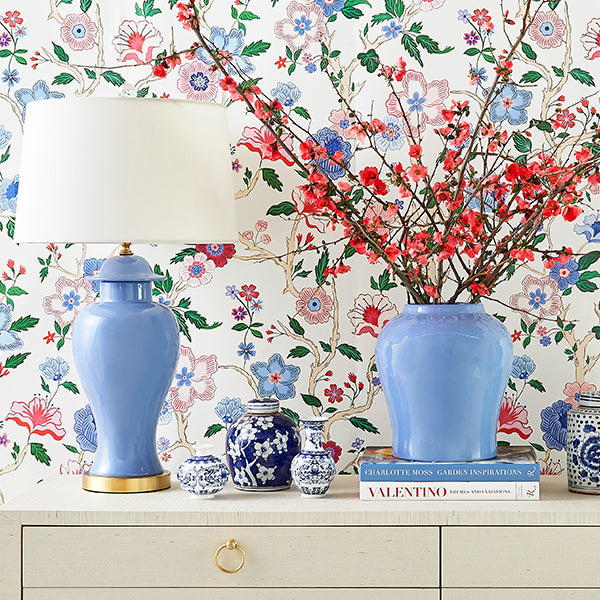 Floral Mandarin Lily Wallpaper in Living Room