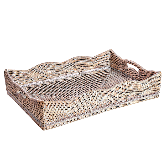 Scallop Tray in Whitewash