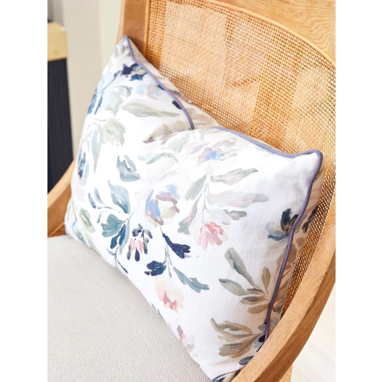 Vienna Floral Pillow Cover