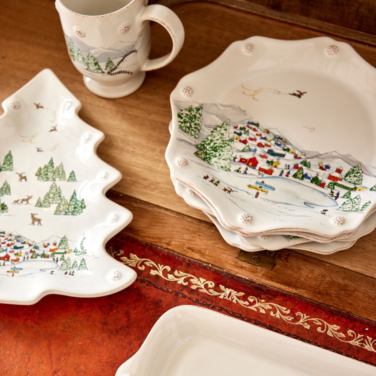 Berry & Thread North Pole 16pc Dinnerware Set