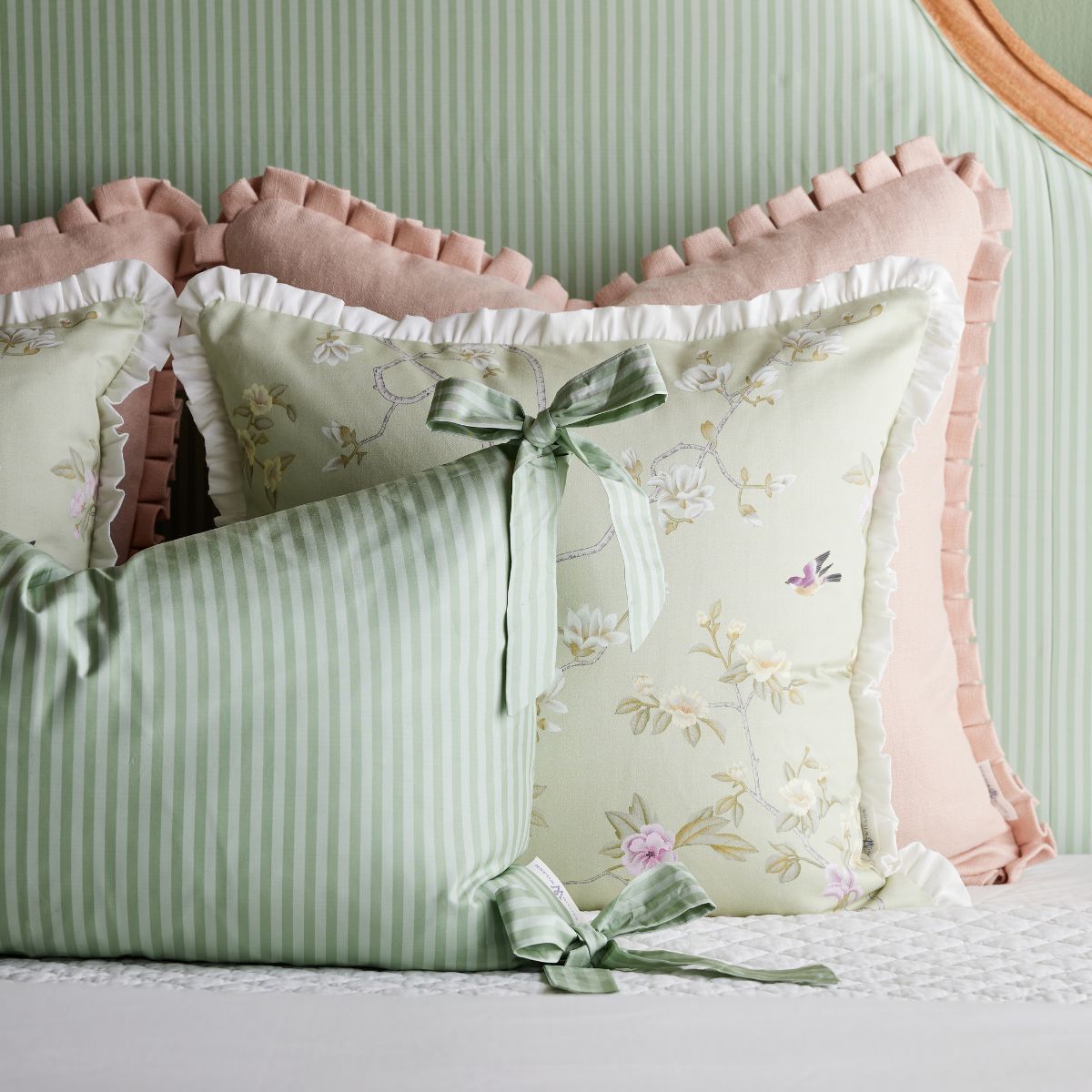 Nicola Pillow in Garden Green