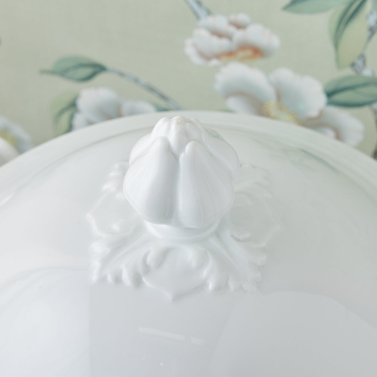 Cambridge Lidded Tureen & Rosebud Top - Caitlin Wilson Designs