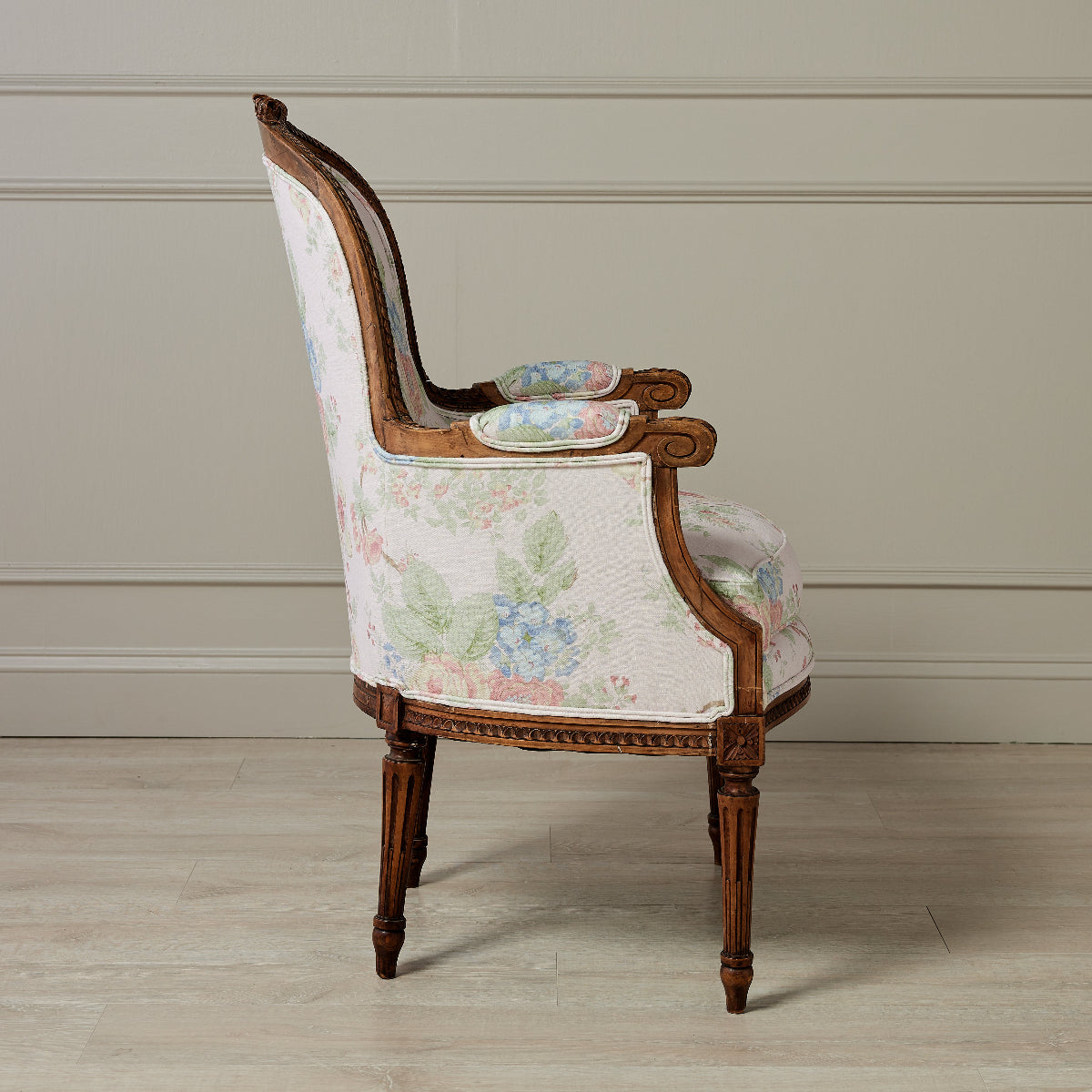 Daffodil Chair in Revelino - Caitlin Wilson Design 
