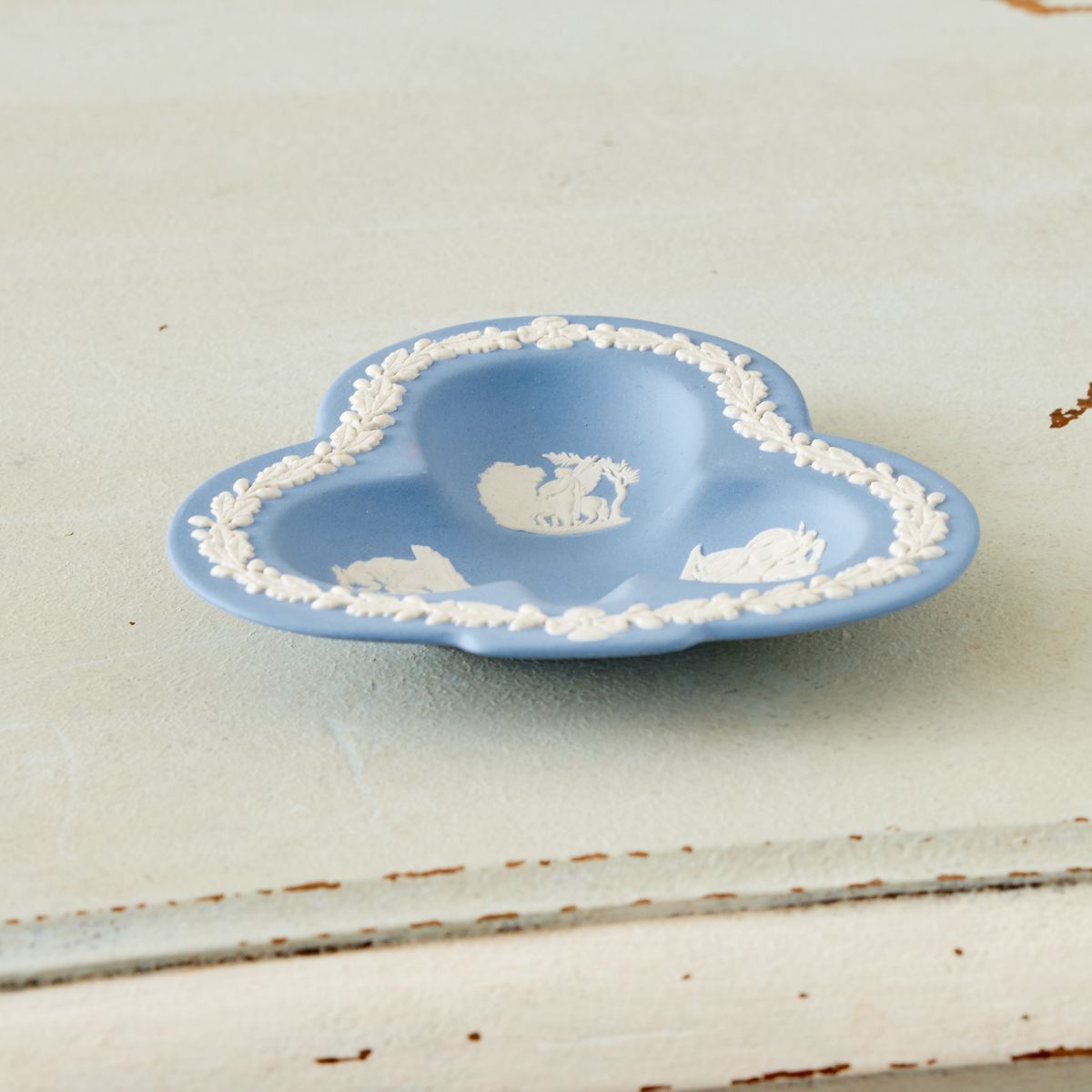 Wedgewood Clover Dish - Caitlin Wilson Design