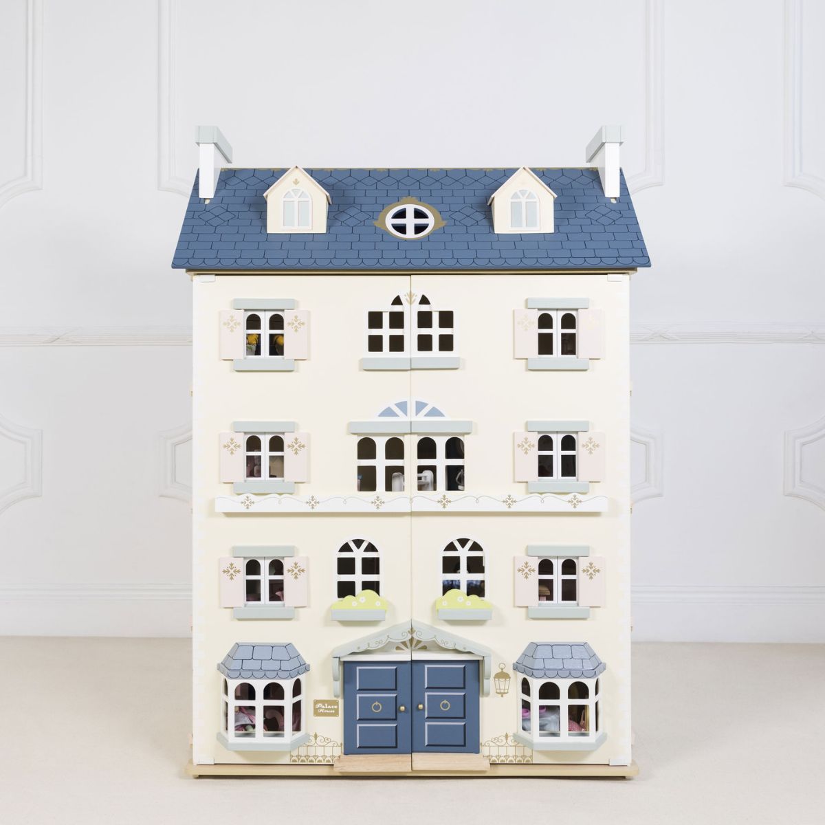 Palais Dollhouse