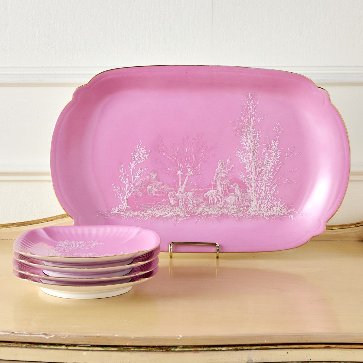 Pretty In Pink Plate Set