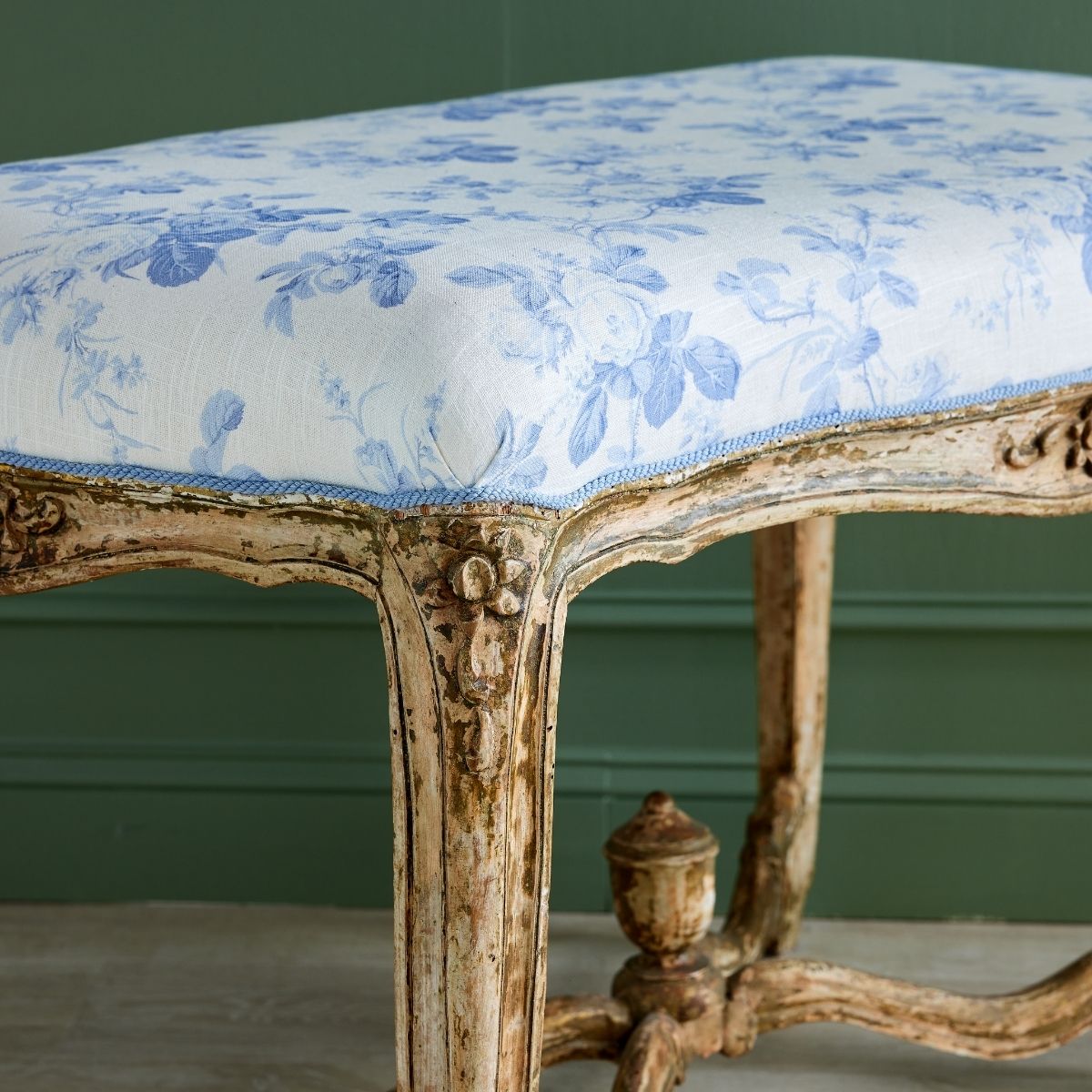 French Louis XV Style Bench in Mary Jayne