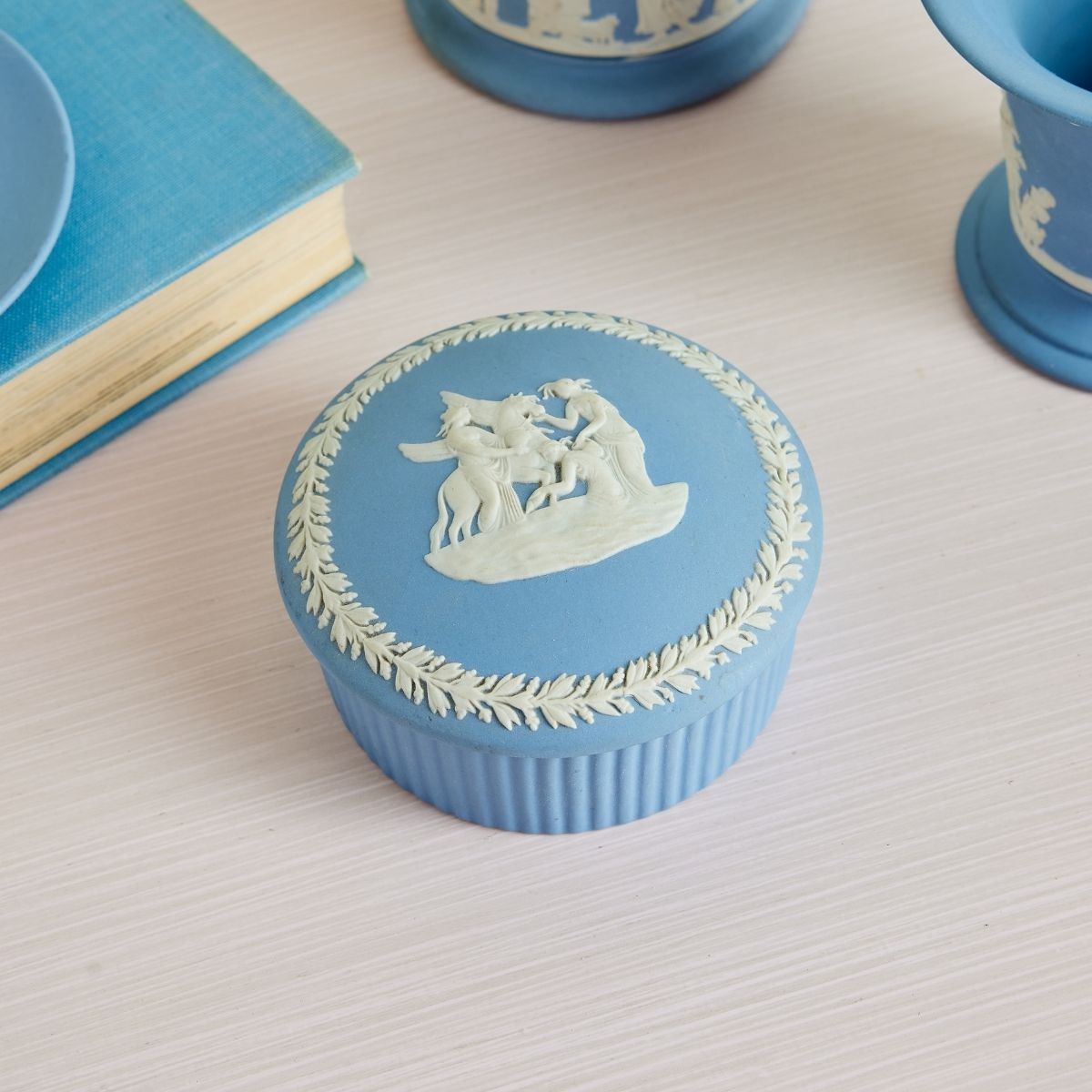 Wedgwood Circle Trinket Box I