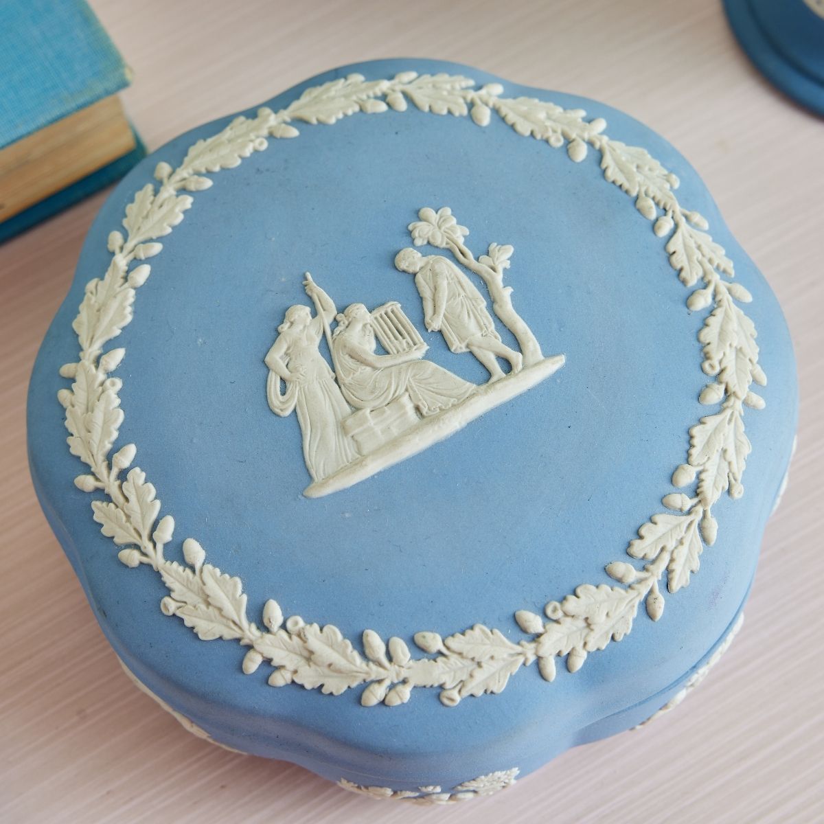 Wedgwood Wavy Edged Trinket Box I