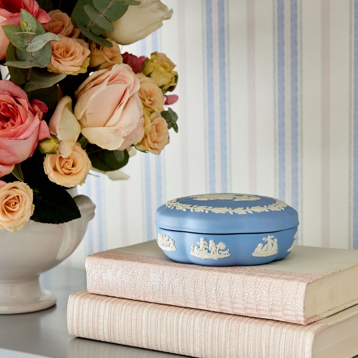 Wedgwood Round Trinket Box