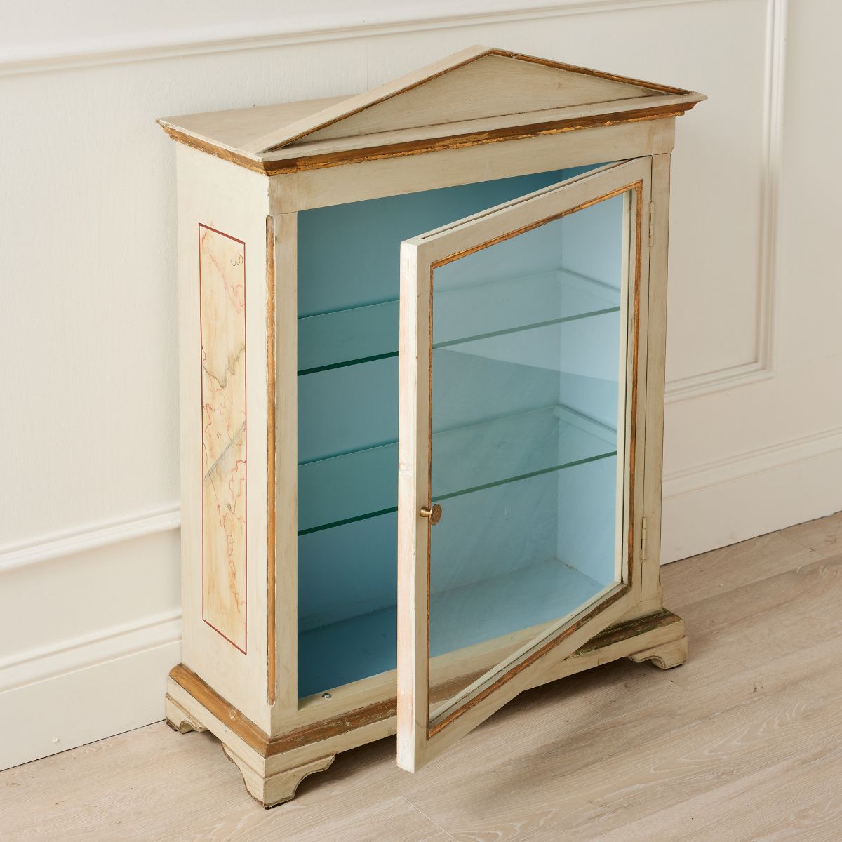 Italian Neoclassical Gilt Display Case - Caitlin Wilson Design