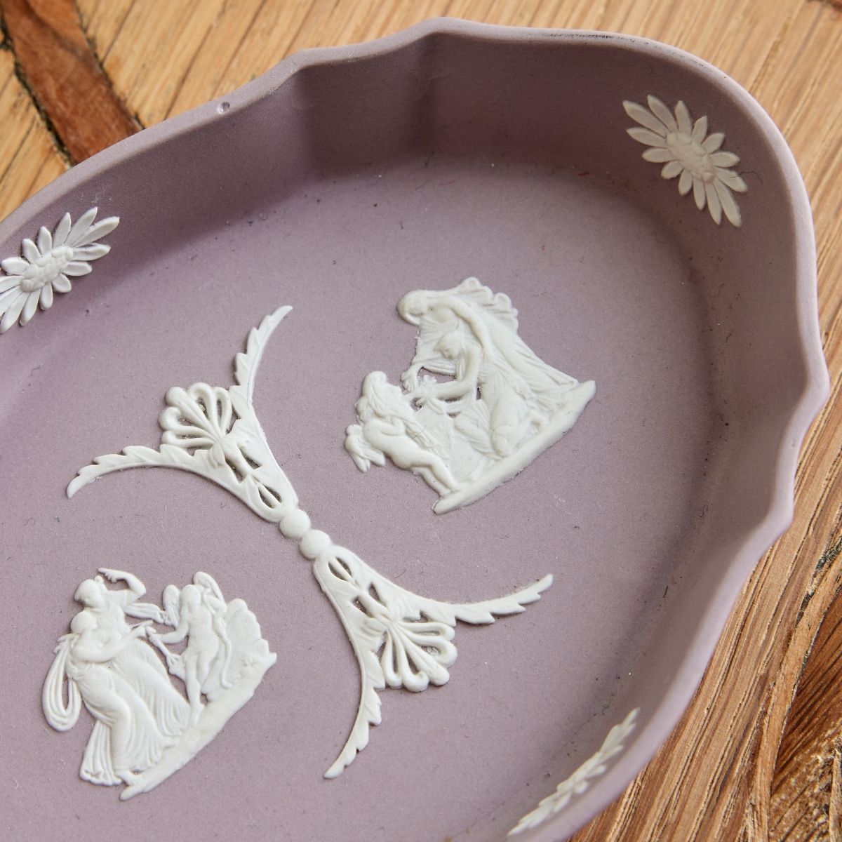 Wedgwood Lilac Oval Tray