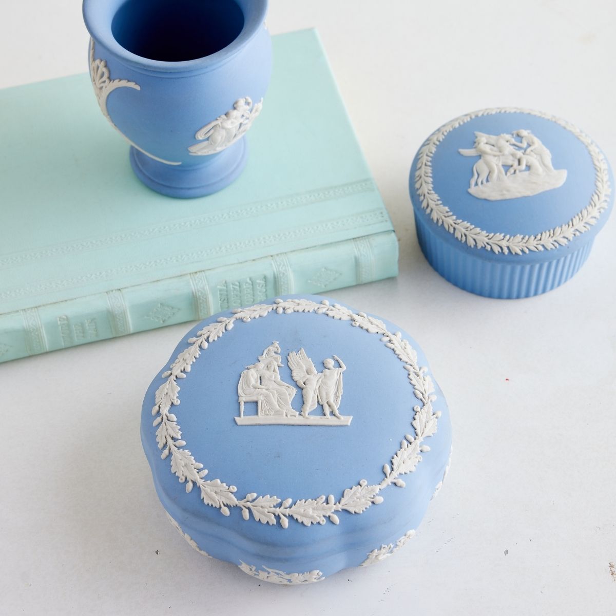 Wedgwood Wavy Edged Trinket Box II