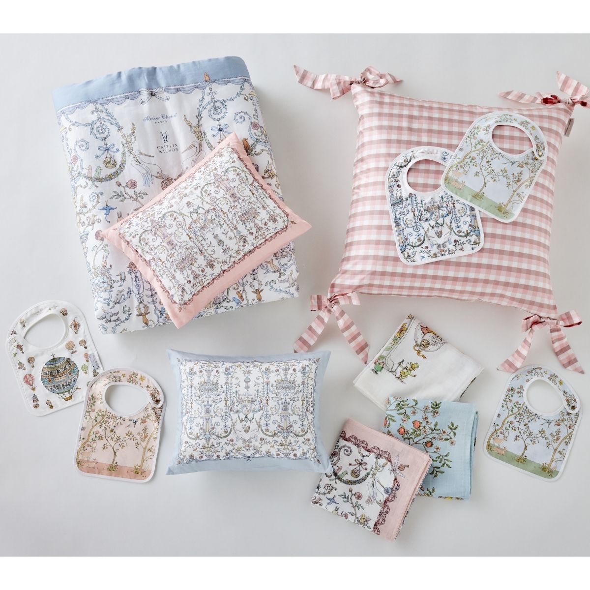 Bib Toile de Jouy Blue - Atelier Choux x Caitlin Wilson