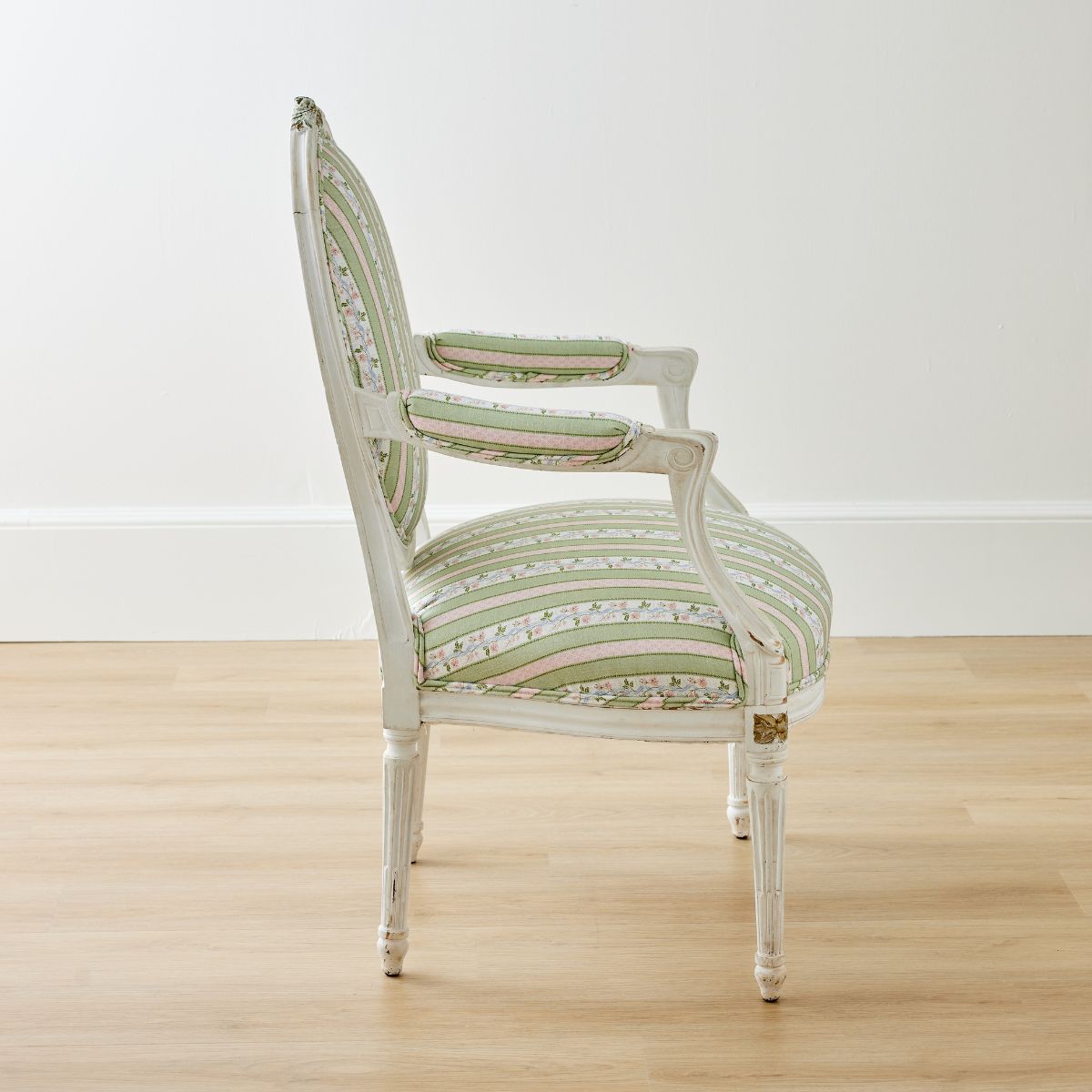 Large Louis Chair in Isabelle - Caitlin Wilson Design