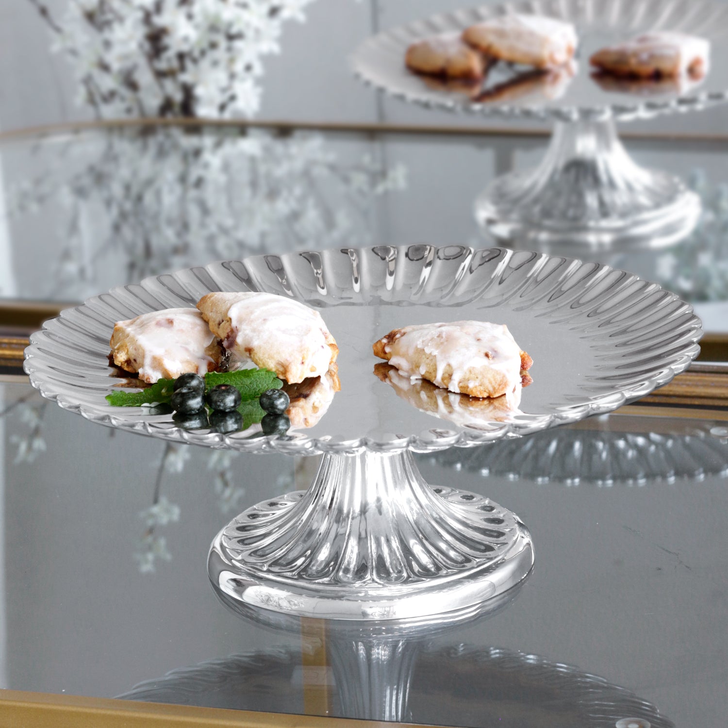 old Gustavsberg＊Wexiö＊Cake plate ２枚 VINTAGE Vienna Pedestal Cake Plate | Caitlin Wilson