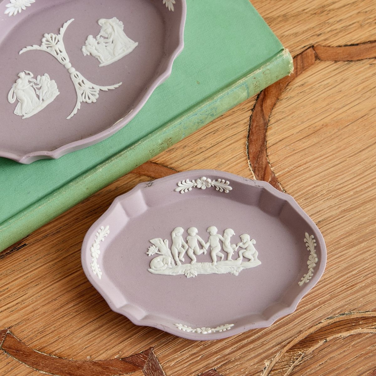 Wedgwood Cherub Lilac Oval Tray