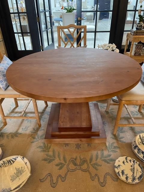 Avery Small Dining Table