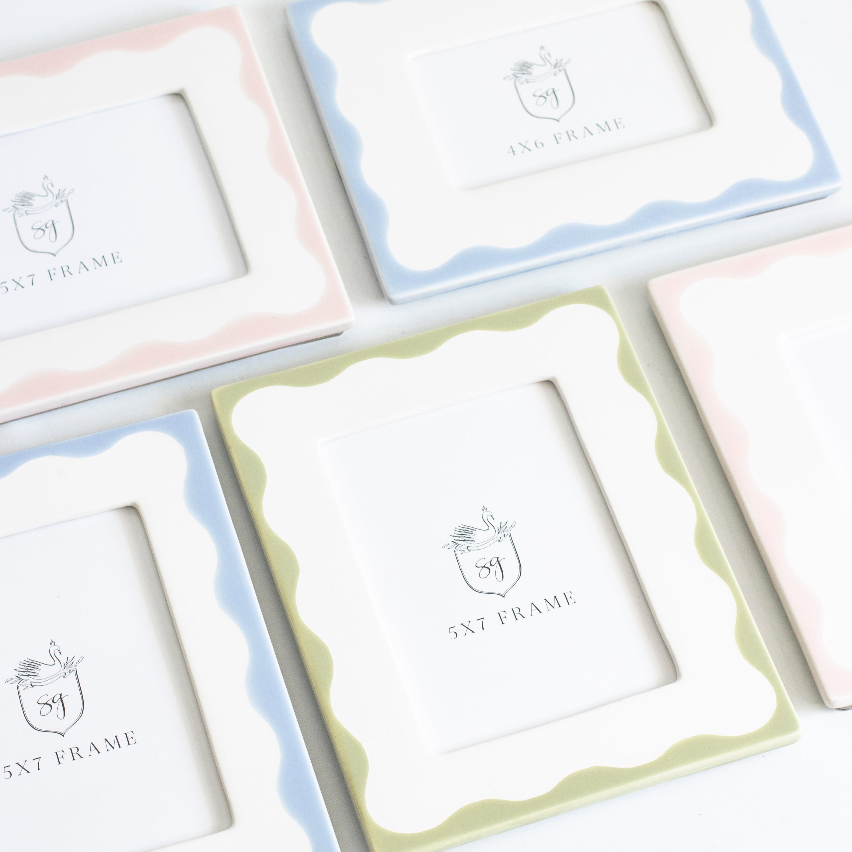 Scallop Picture Frame