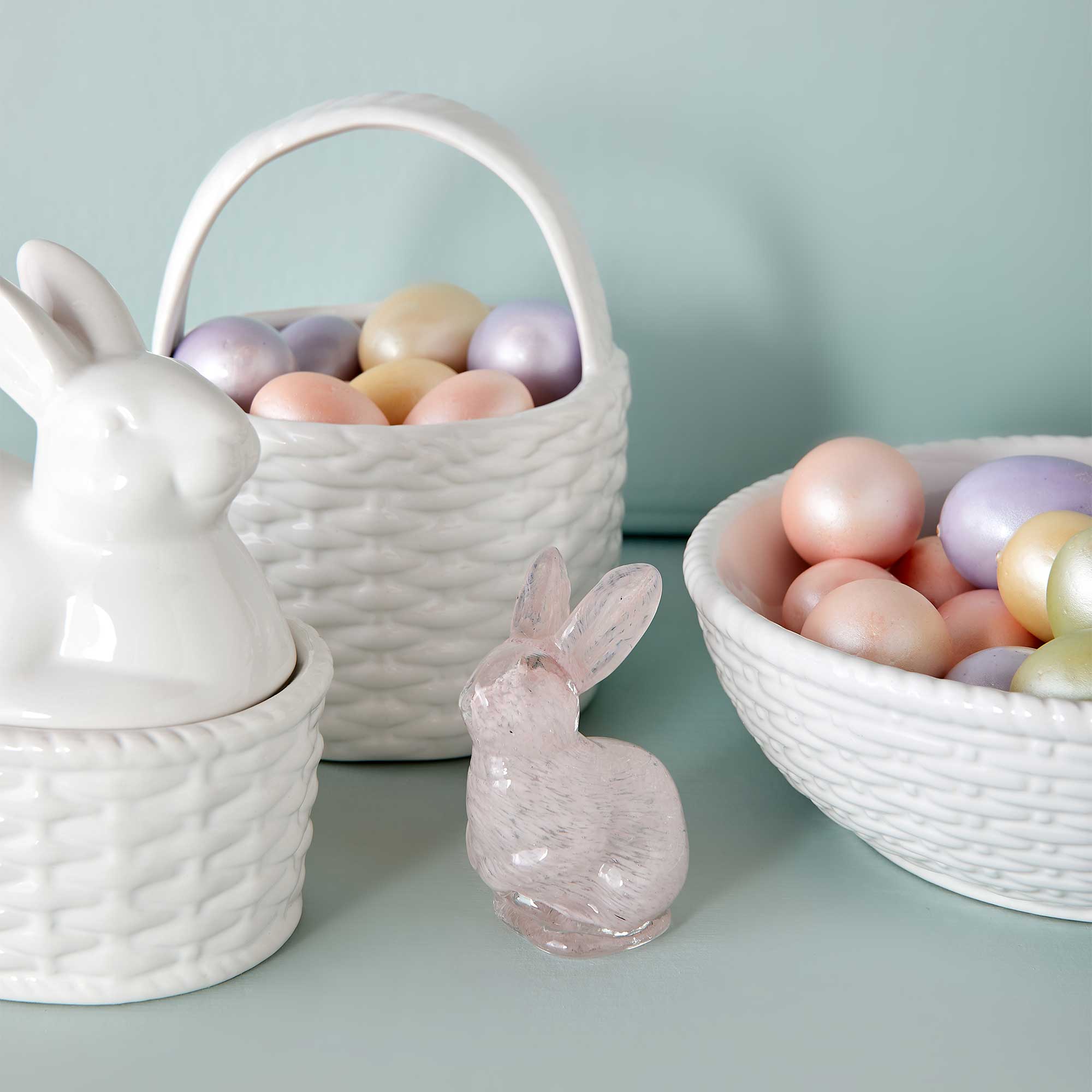 Easter Bunny Decor with White Balboa Baskets