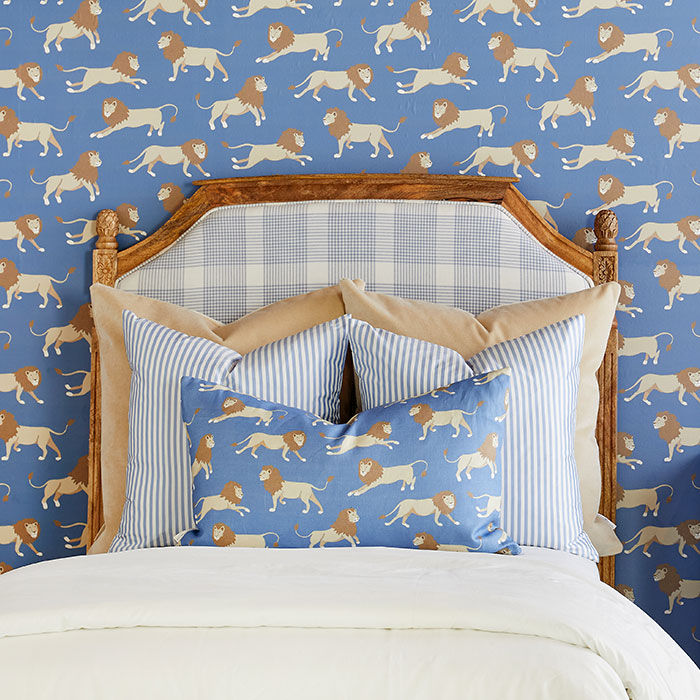 Lion Themed Bedroom with Leopold Pillow in Royal