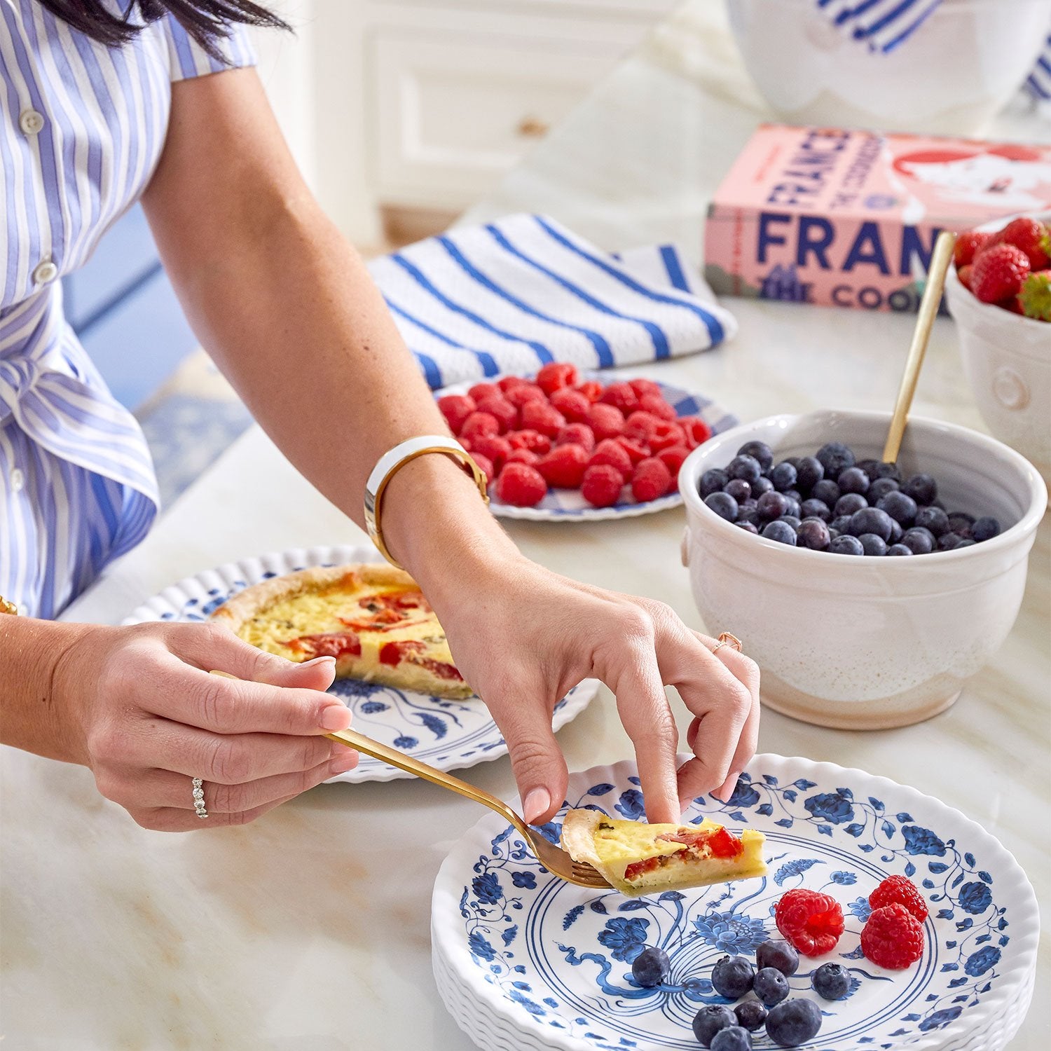 Melamine Blue and White Plate Set with Botanical Design