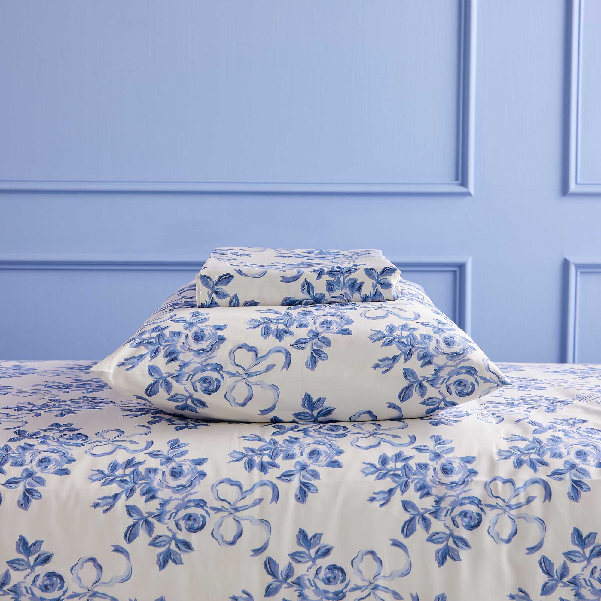 Olivia Blue Sheet Set