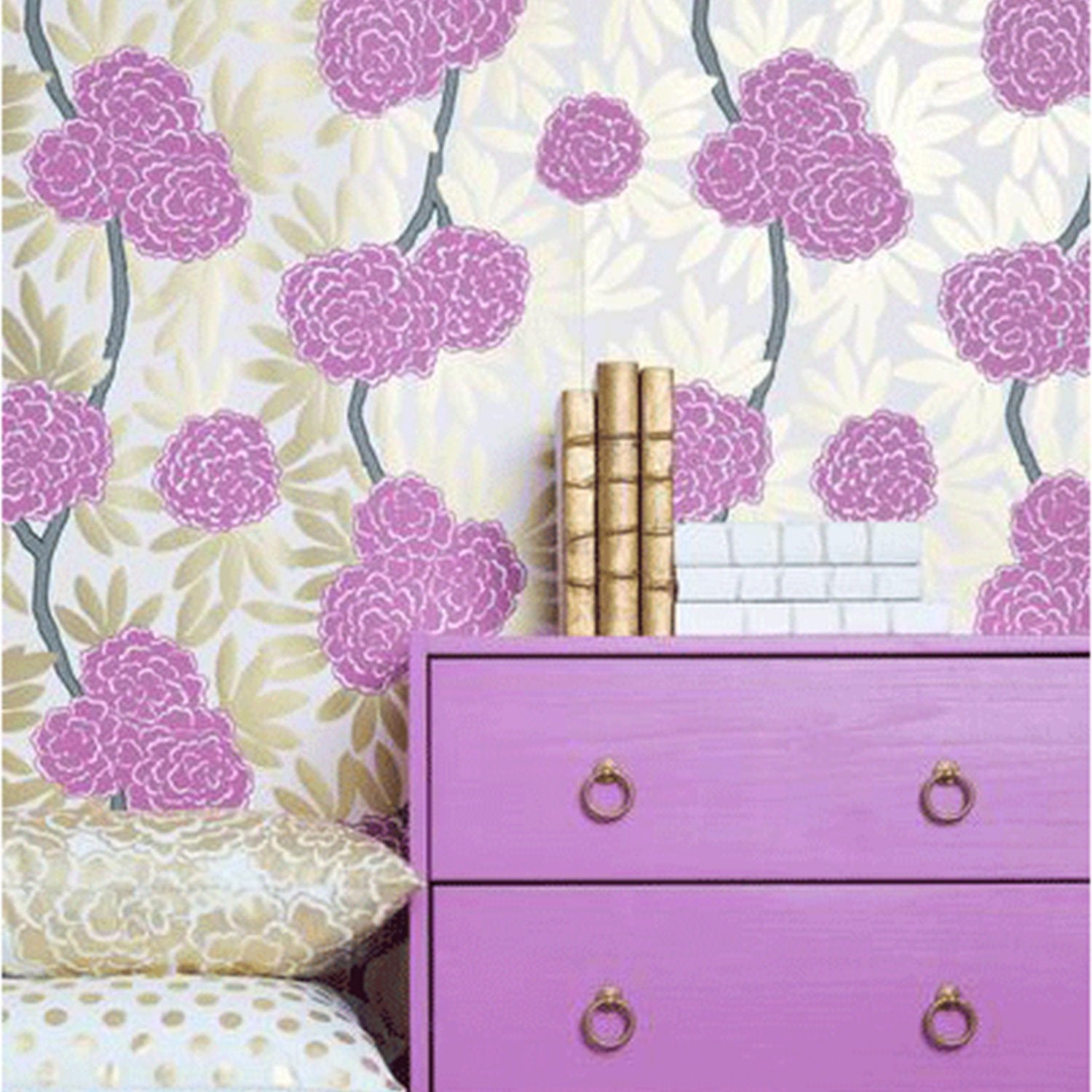 Gold Fleur Chinoise Berry on Blush Wallpaper in Room