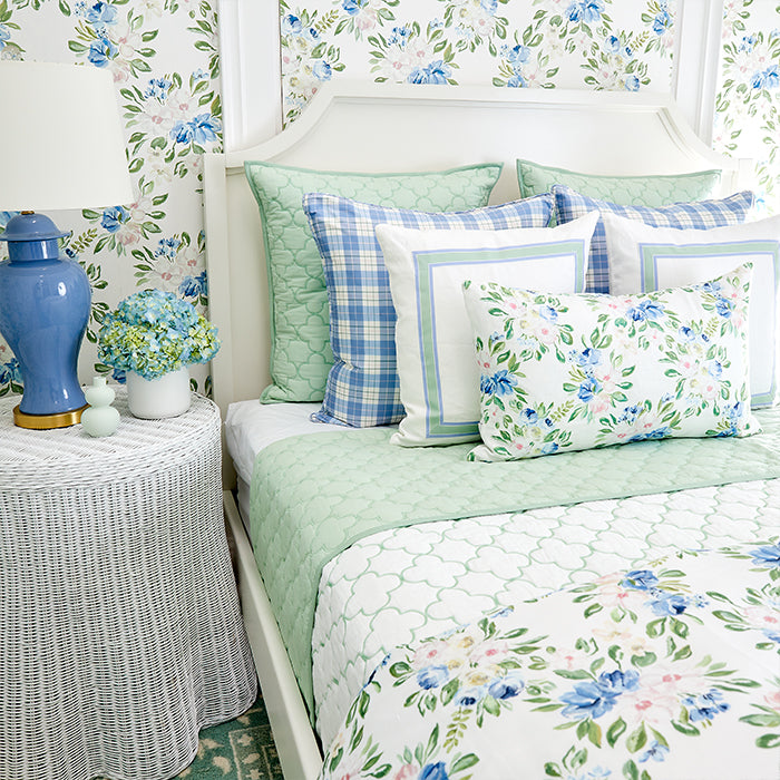 Secret Garden Sheet Set in Bedroom