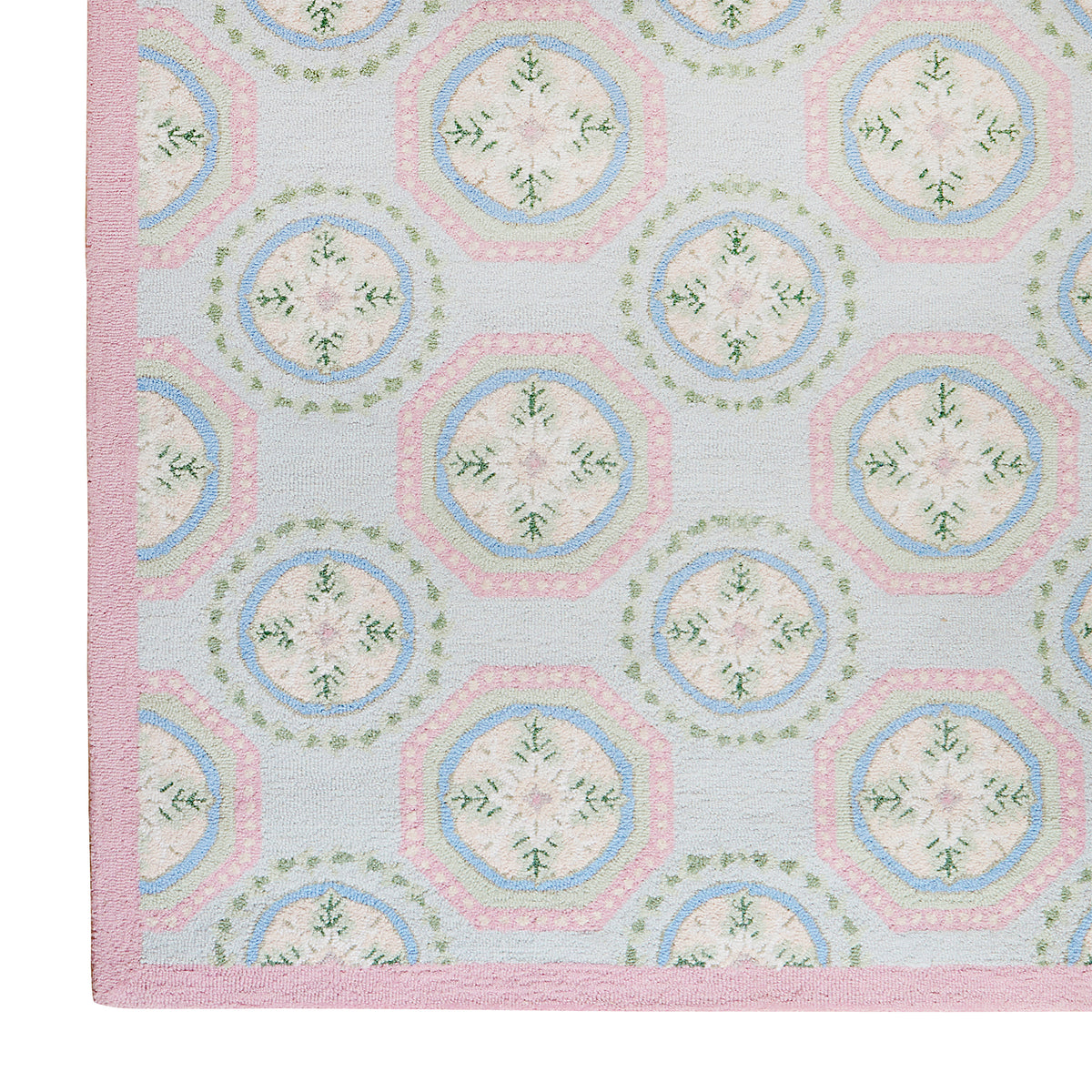 Lizzie Rug with Floral and Leaf Medallions